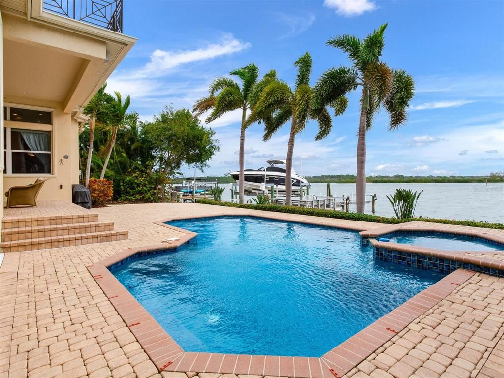 Exterior, Lake, Pool, Water