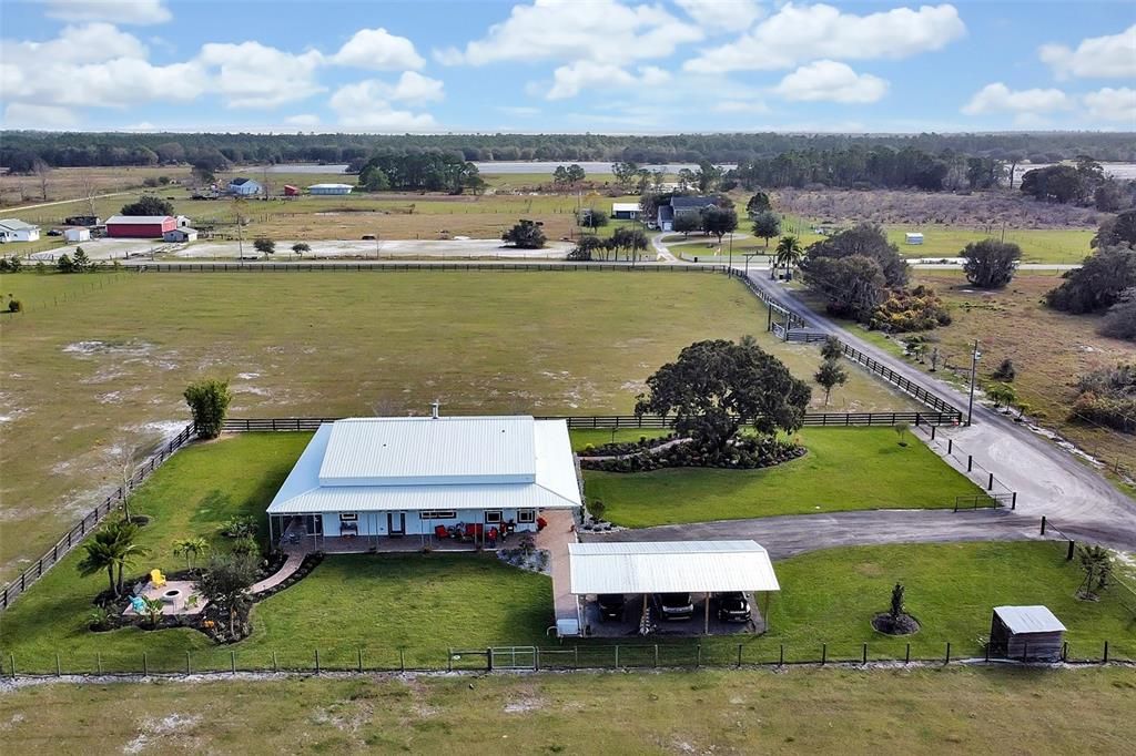 Exterior, Drone