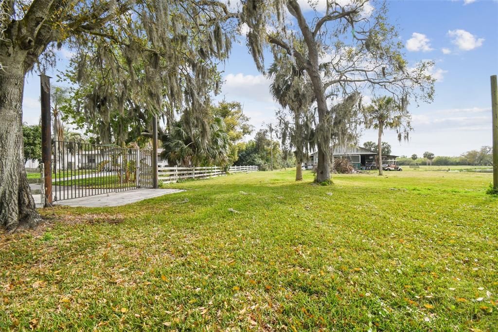 Backyard, Exterior