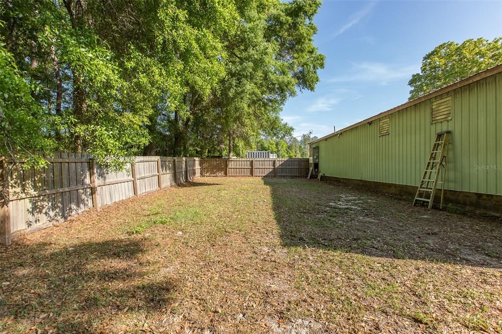 Backyard, Exterior