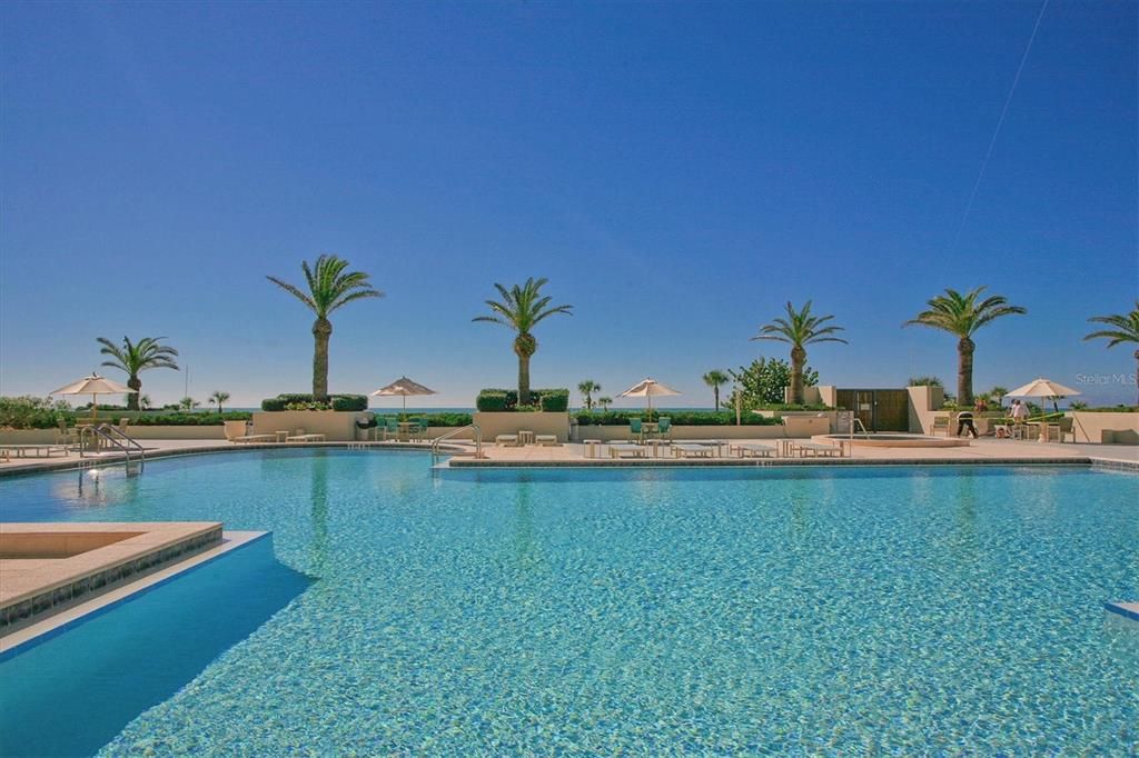 Exterior, Lake, Pool