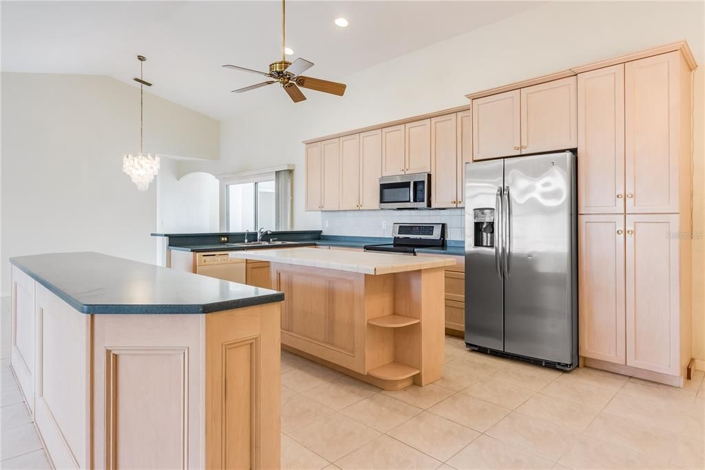 Chandelier, Interior, Kitchen, Pendant Lights, Recessed Lighting, Stainless Steel Appliances