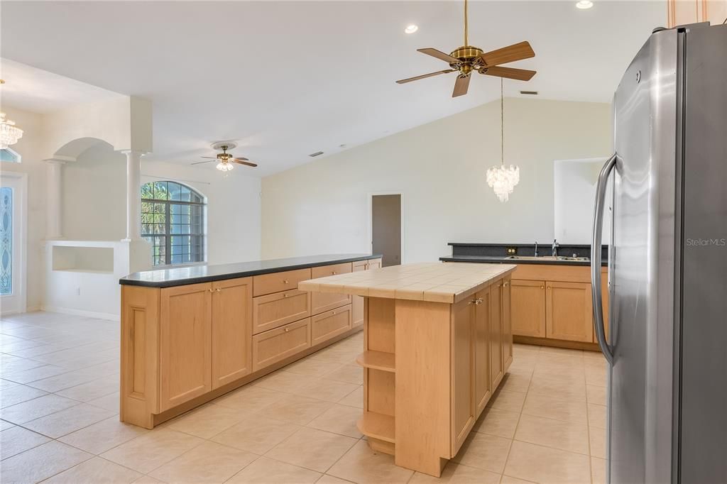 Chandelier, Interior, Kitchen, Recessed Lighting, Stainless Steel Appliances