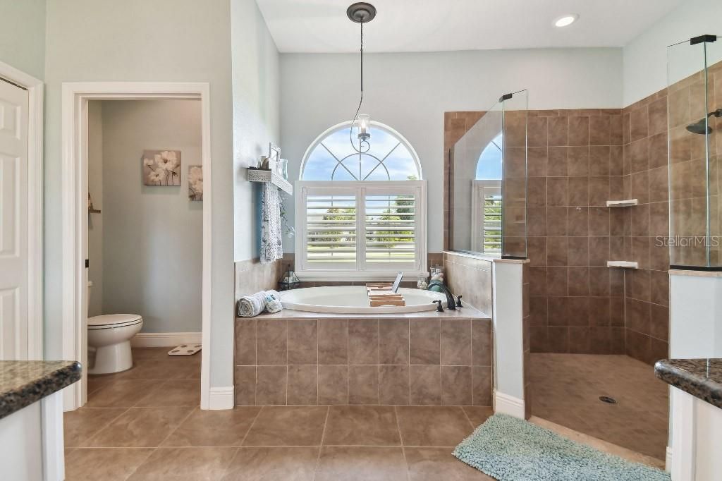 Bathroom, Interior, Pendant Lights, Recessed Lighting