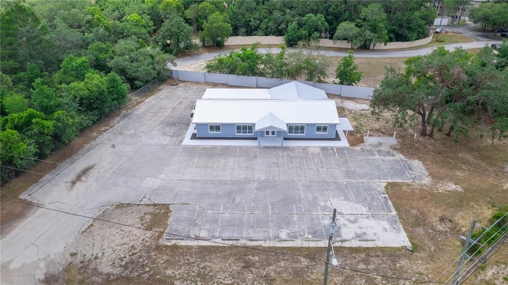 Exterior, Drone