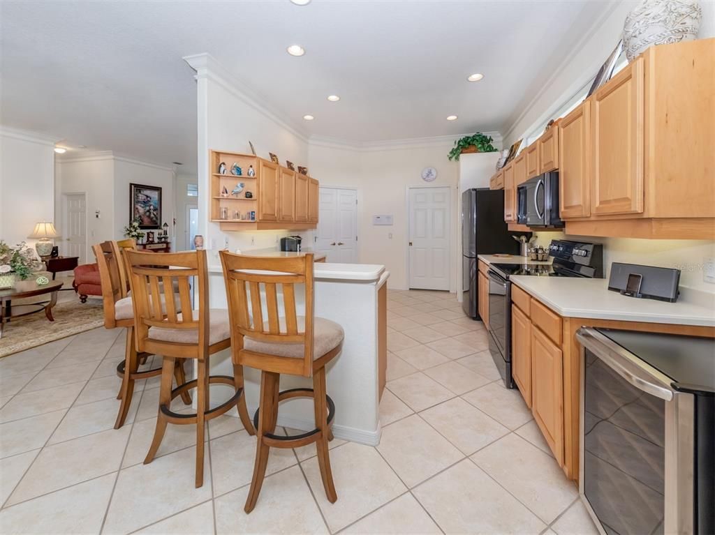 Dining room, Interior, Kitchen, Recessed Lighting