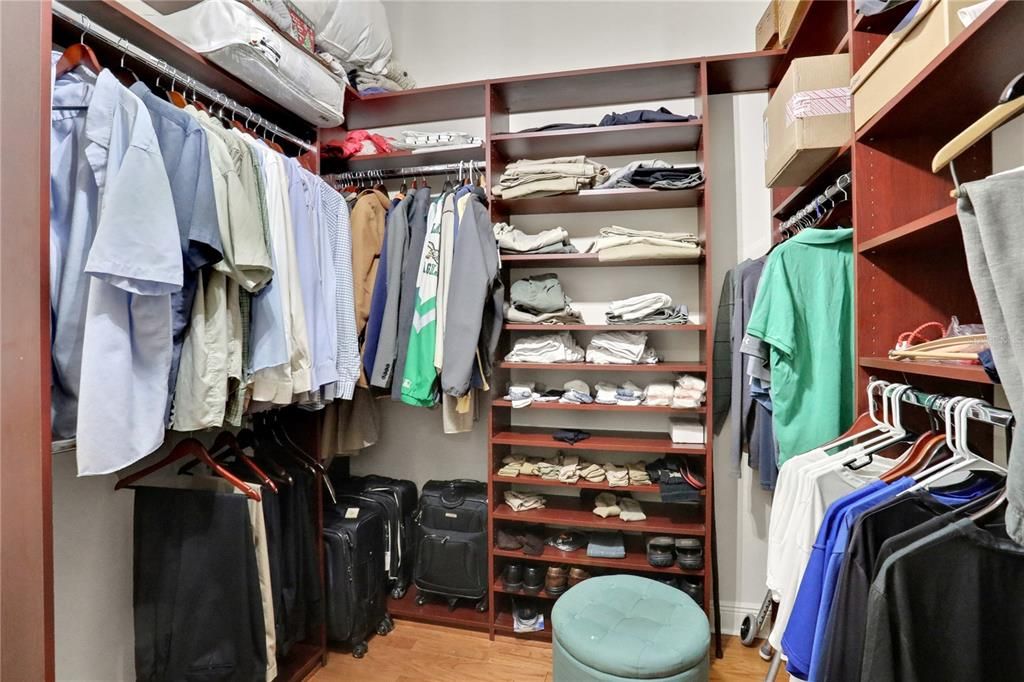 Interior, Walk-in Closets, Wood Texture Flooring