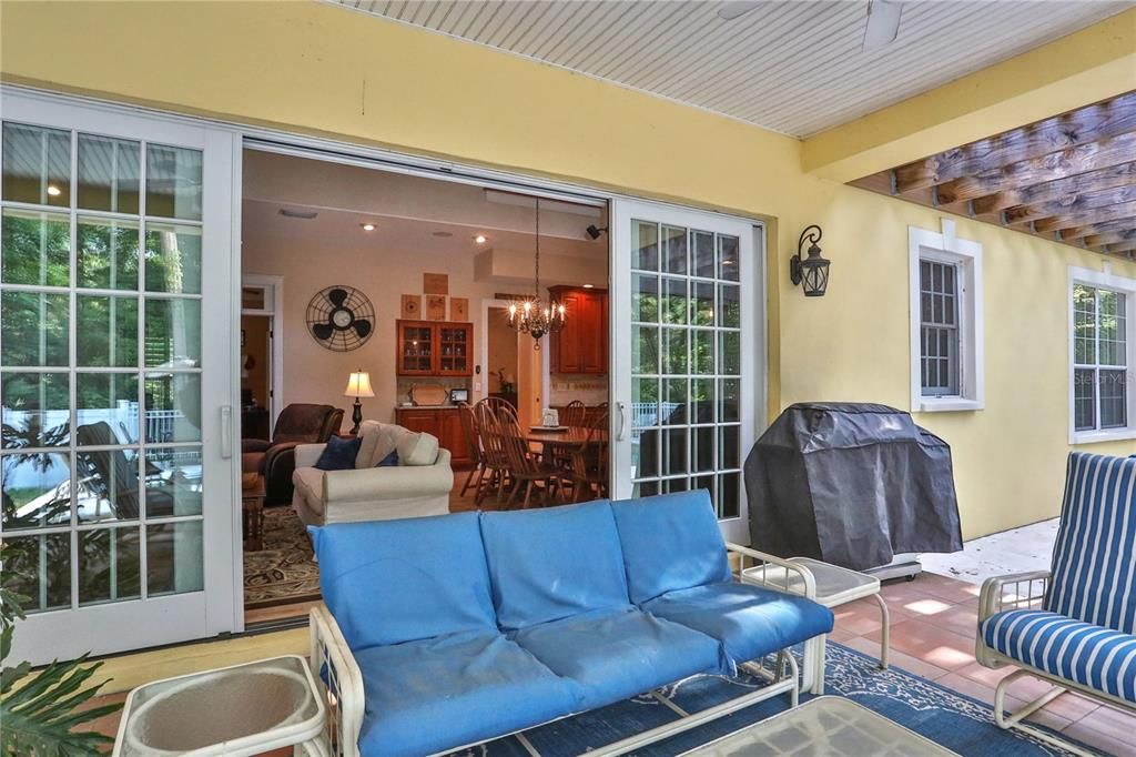 Dining room, Exterior, Living room