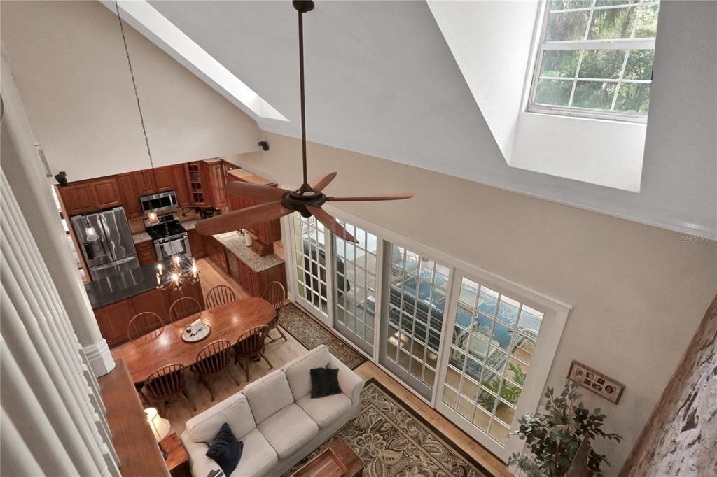 Dining room, Interior, Kitchen, Living room, Stainless Steel Appliances