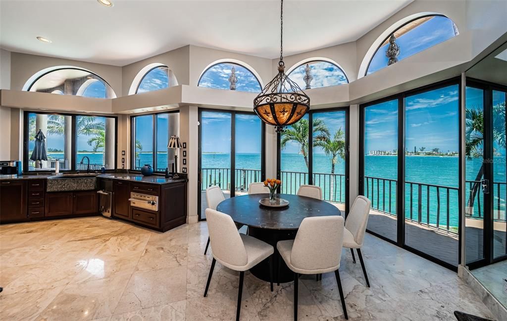 Dining room, Interior, Kitchen, Pendant Lights, Recessed Lighting, Water