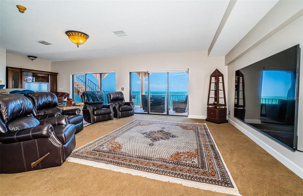 Home Theatre Room, Interior, Living room, Water