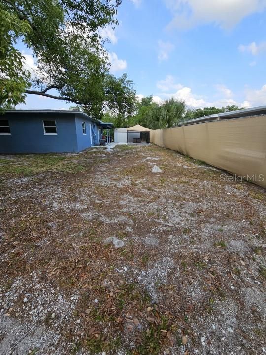 Backyard, Exterior