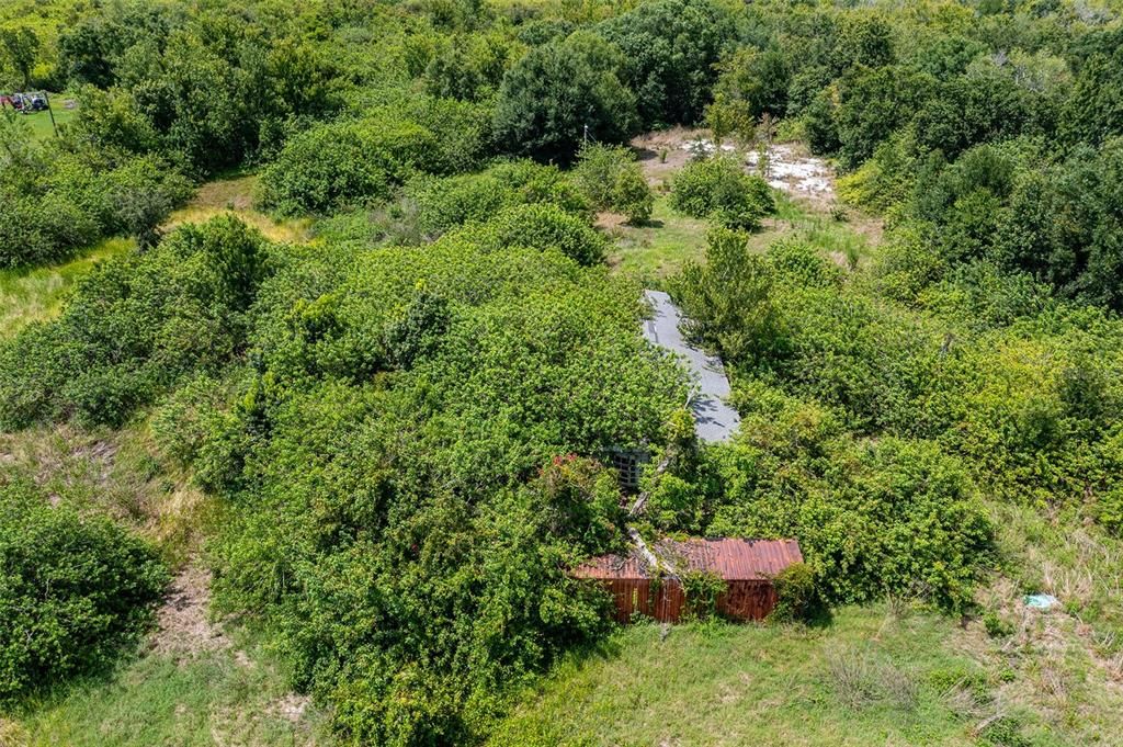 Exterior, Drone