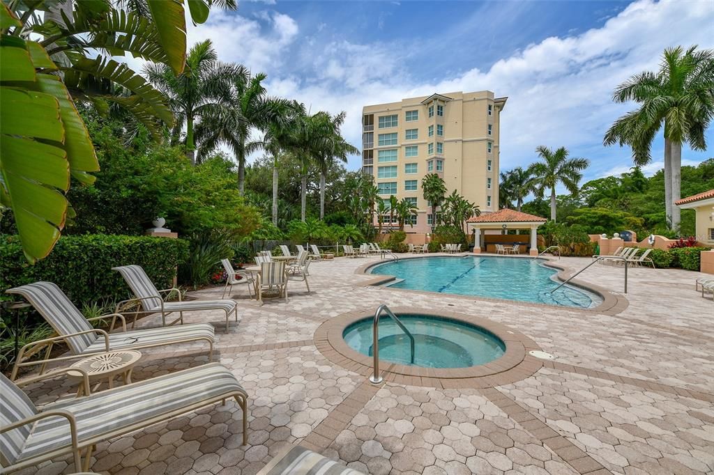 Exterior, Pool