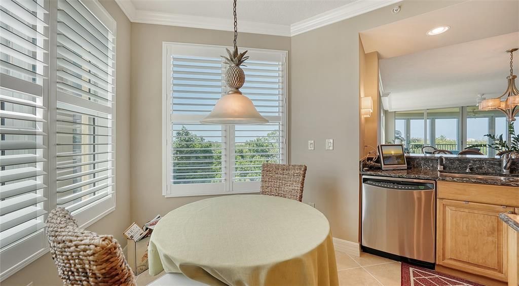 Dining room, Interior, Kitchen, Pendant Lights, Recessed Lighting