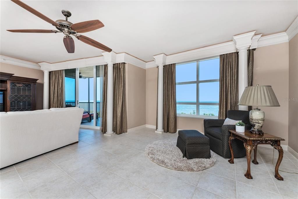 Interior, Living room, Water