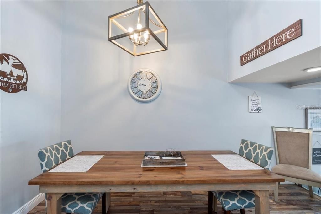 Dining room, Interior