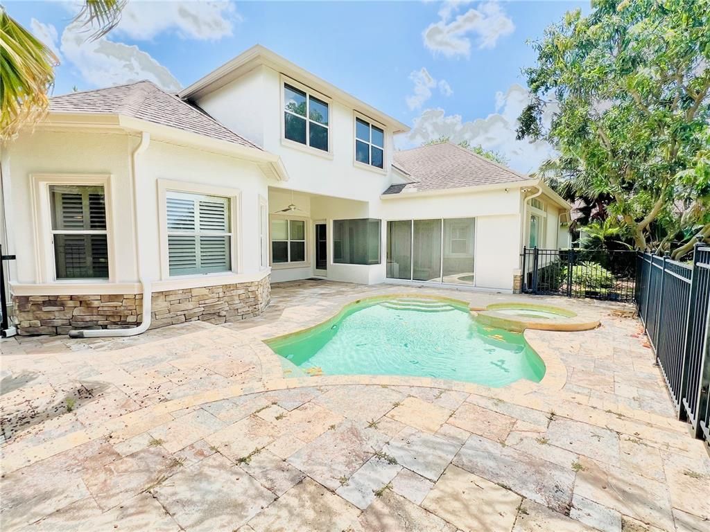 Exterior, Pool