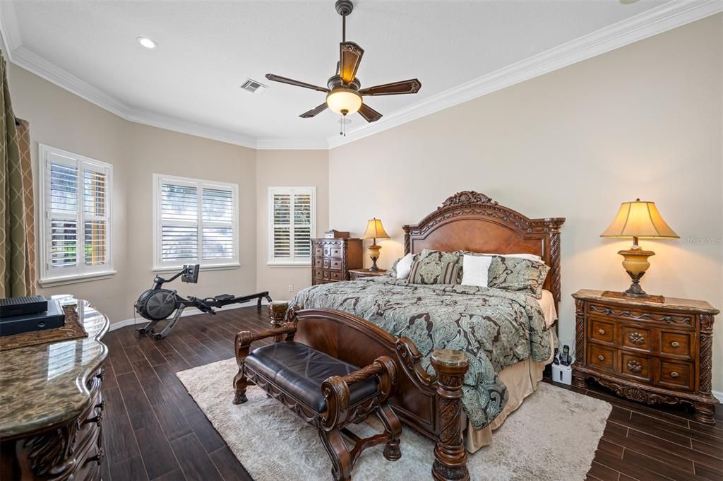 Bedroom, Fitness Equipment, Interior, Recessed Lighting, Wood Texture Flooring