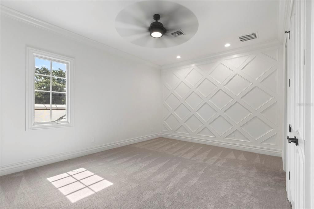 Empty room, Interior, Recessed Lighting