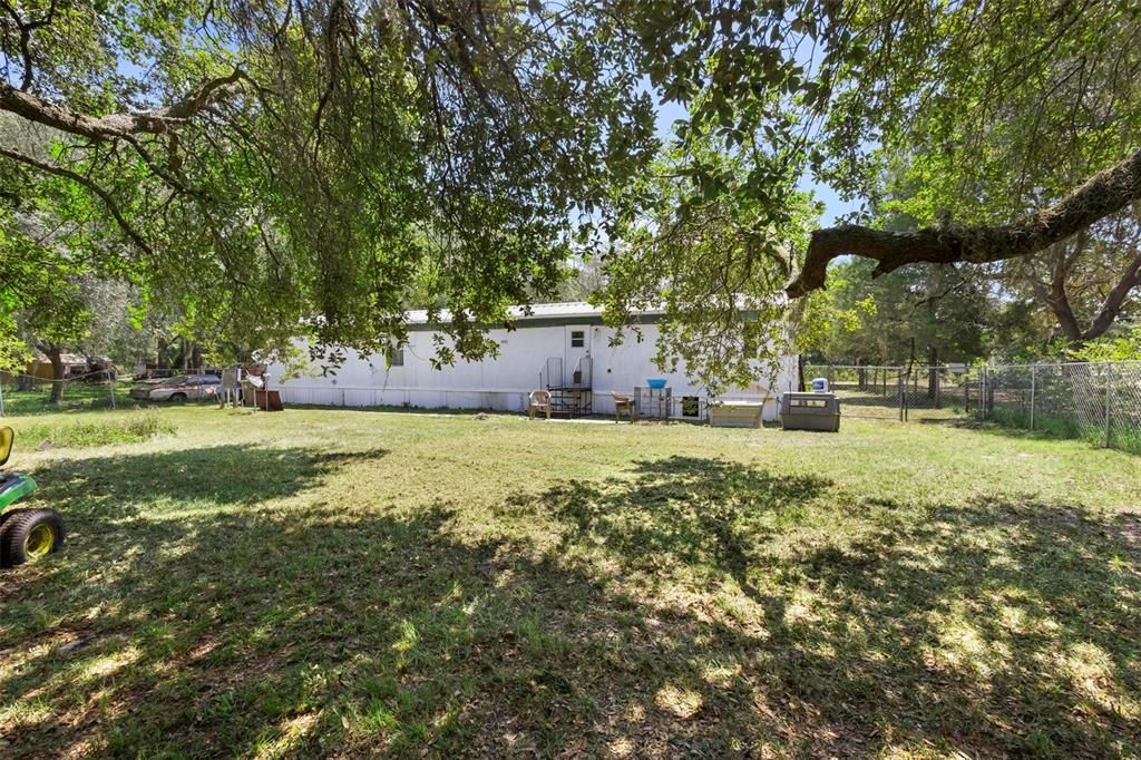 Backyard, Exterior