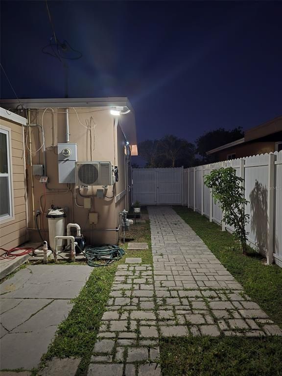 Backyard, Exterior