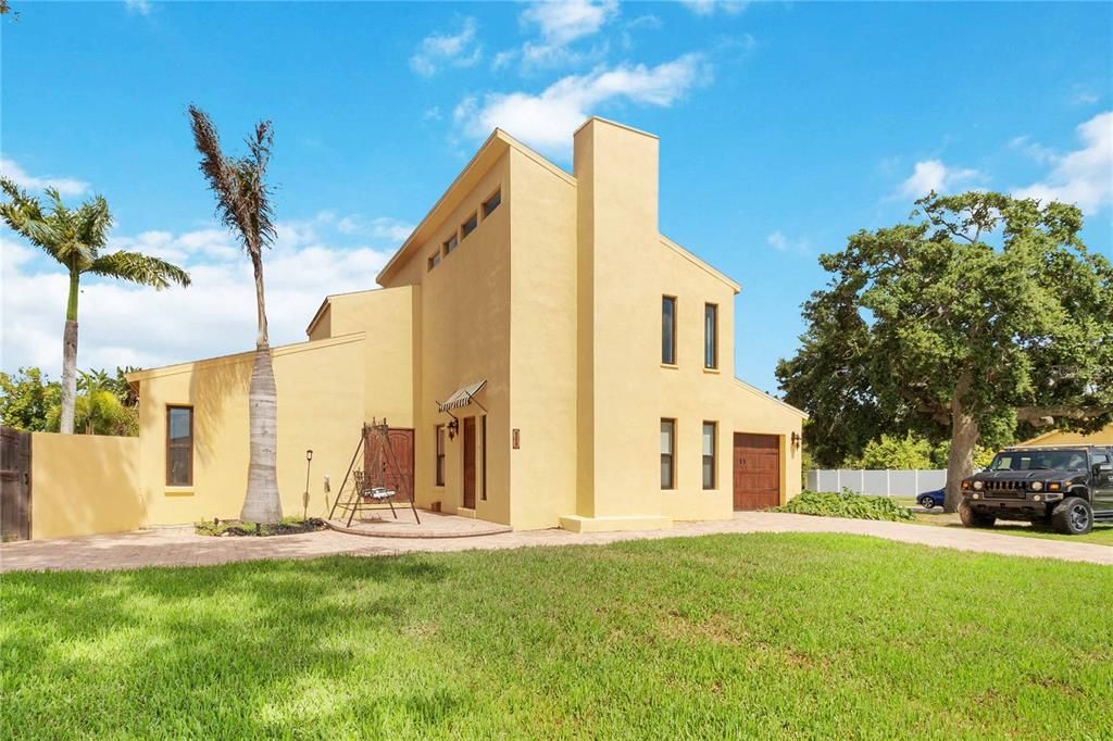Backyard, Exterior
