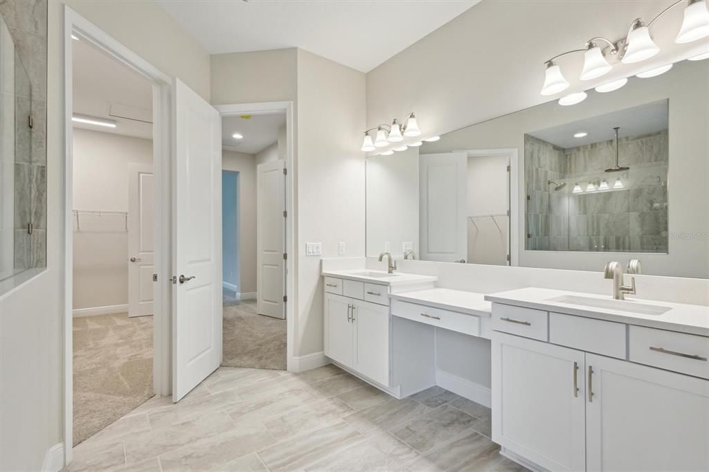 Bathroom, Dual Sink Vanities, Interior, Recessed Lighting