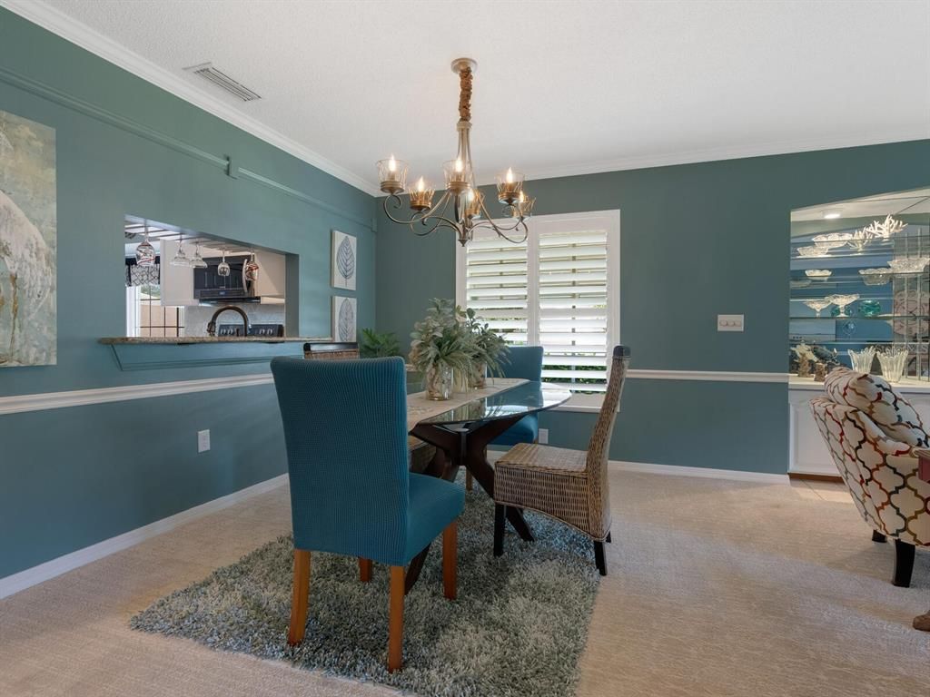 Chandelier, Dining room, Interior