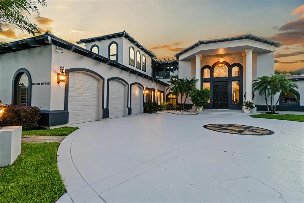 Attached, Exterior, Facade, Spanish Mediterranean