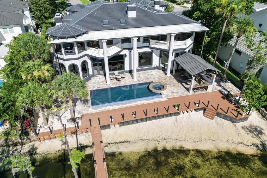 Exterior, Drone