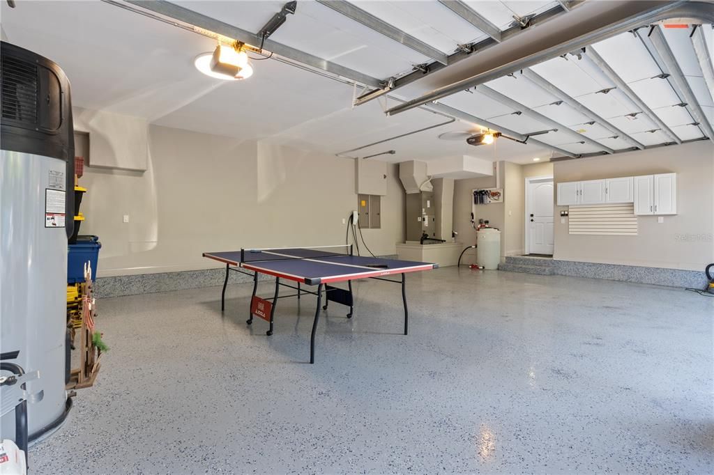 Game Room, Garage, Interior