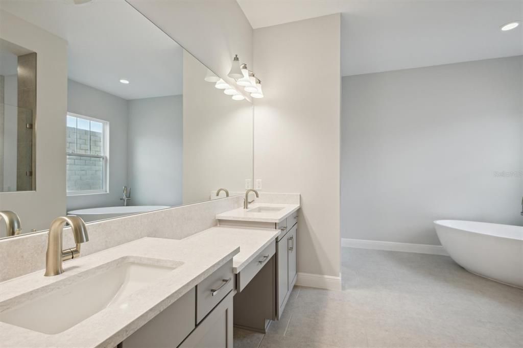 Bathroom, Dual Sink Vanities, Free Standing Baths, Interior, Recessed Lighting