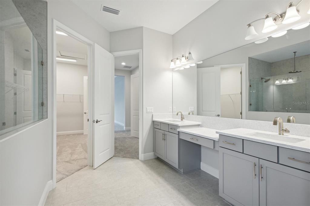 Bathroom, Dual Sink Vanities, Interior