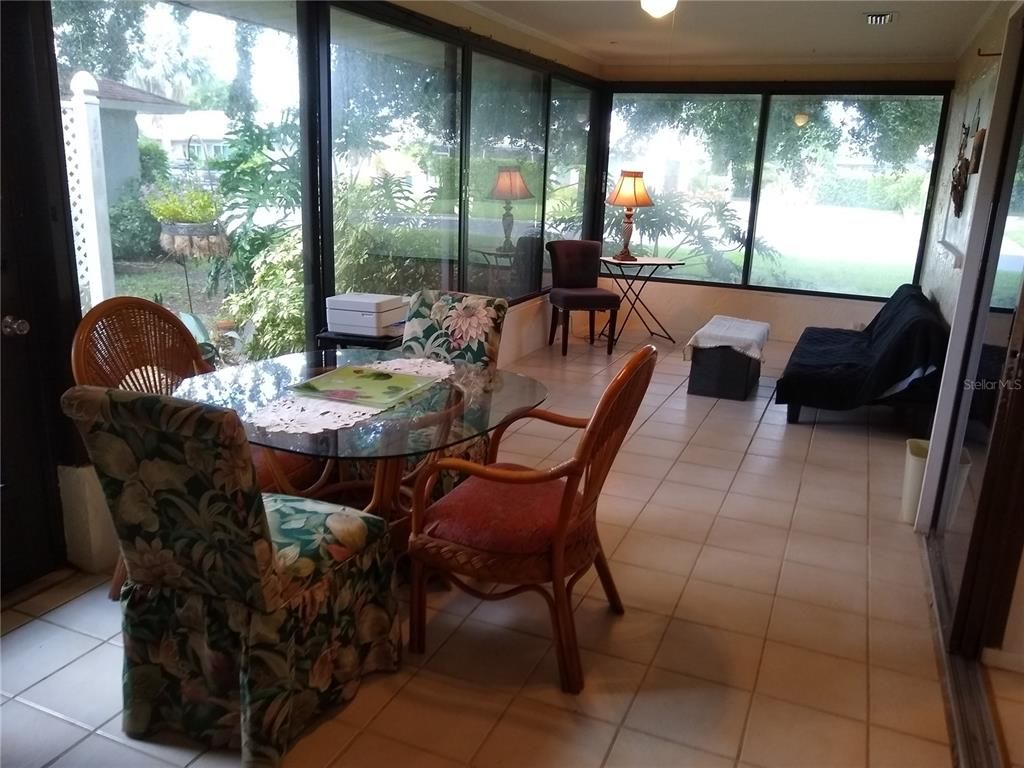 Dining room, Interior