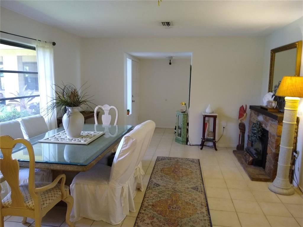 Dining room, Fireplace, Interior