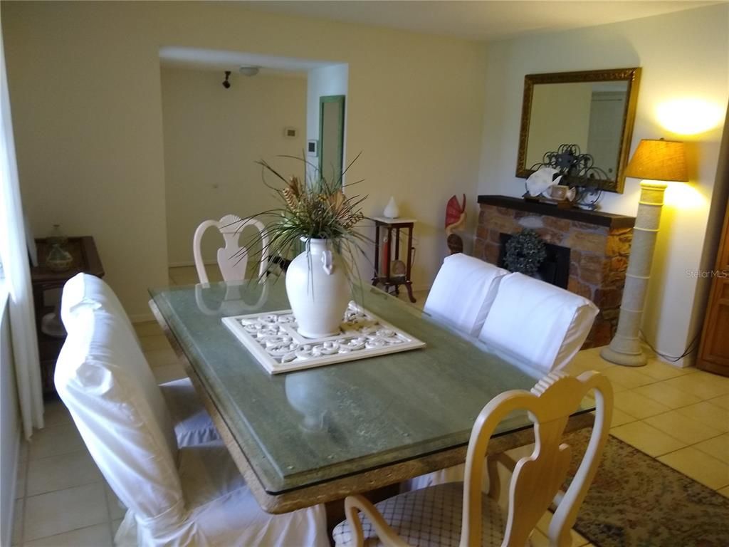 Dining room, Interior