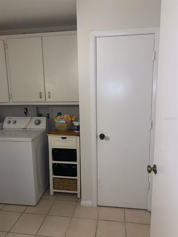 Interior, Washer