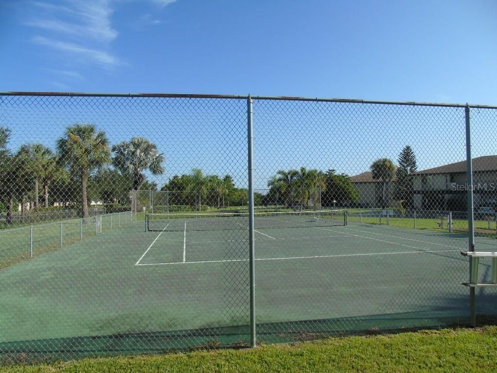 Exterior, Tennis Courts