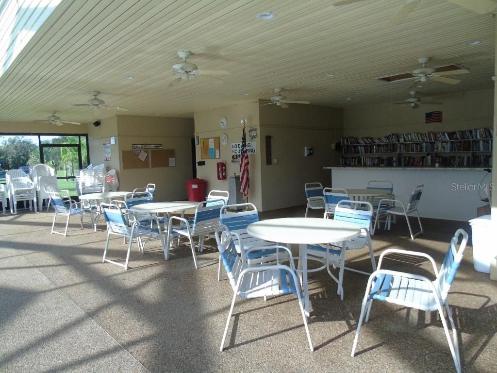 Dining room, Interior, Recessed Lighting