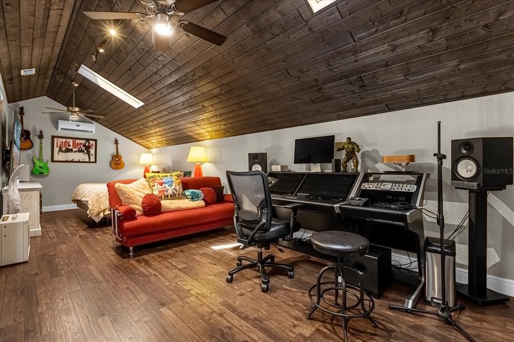 Home Office, Interior, Wooden Ceilings, Wood Texture Flooring