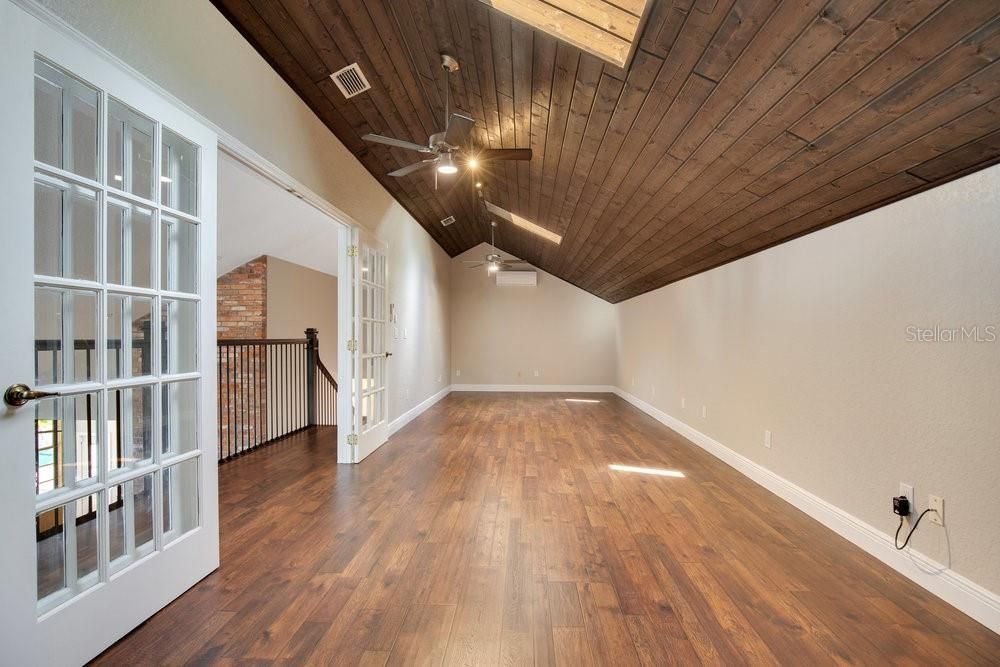 Empty room, Interior, Wooden Ceilings, Wood Texture Flooring