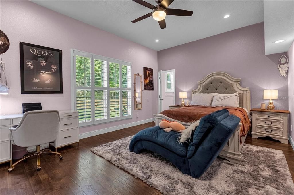 Bedroom, Home Office, Interior, Recessed Lighting, Wood Texture Flooring