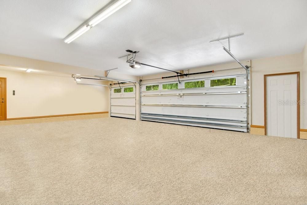 Garage, Interior