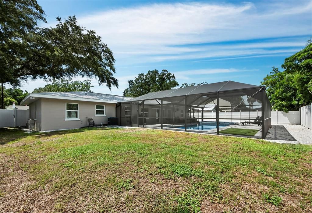 Backyard, Exterior