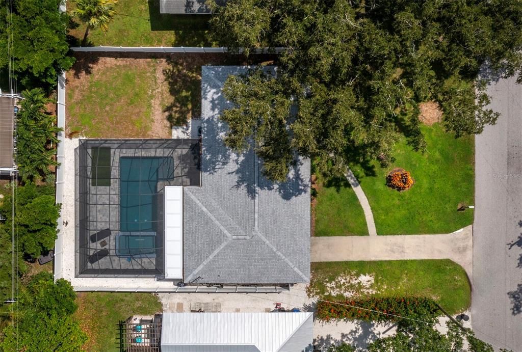 Exterior, Drone