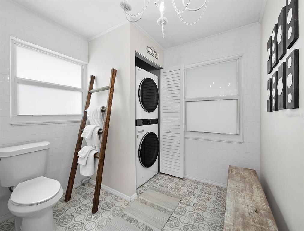 Bathroom, Interior, Utility Closets, Washer