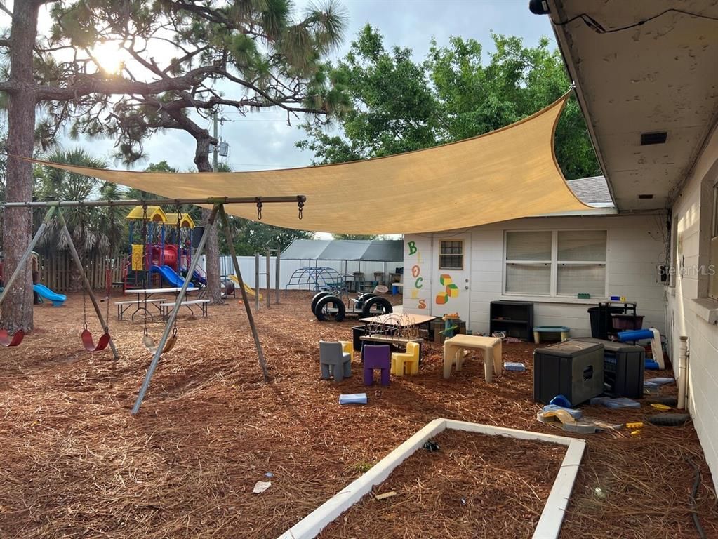 Backyard, Exterior, Playground