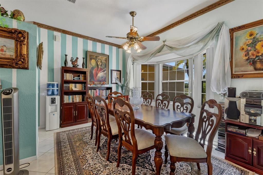 Dining room, Interior