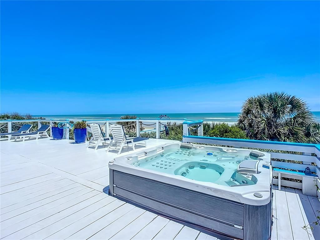 Exterior, Hot Tub, Water